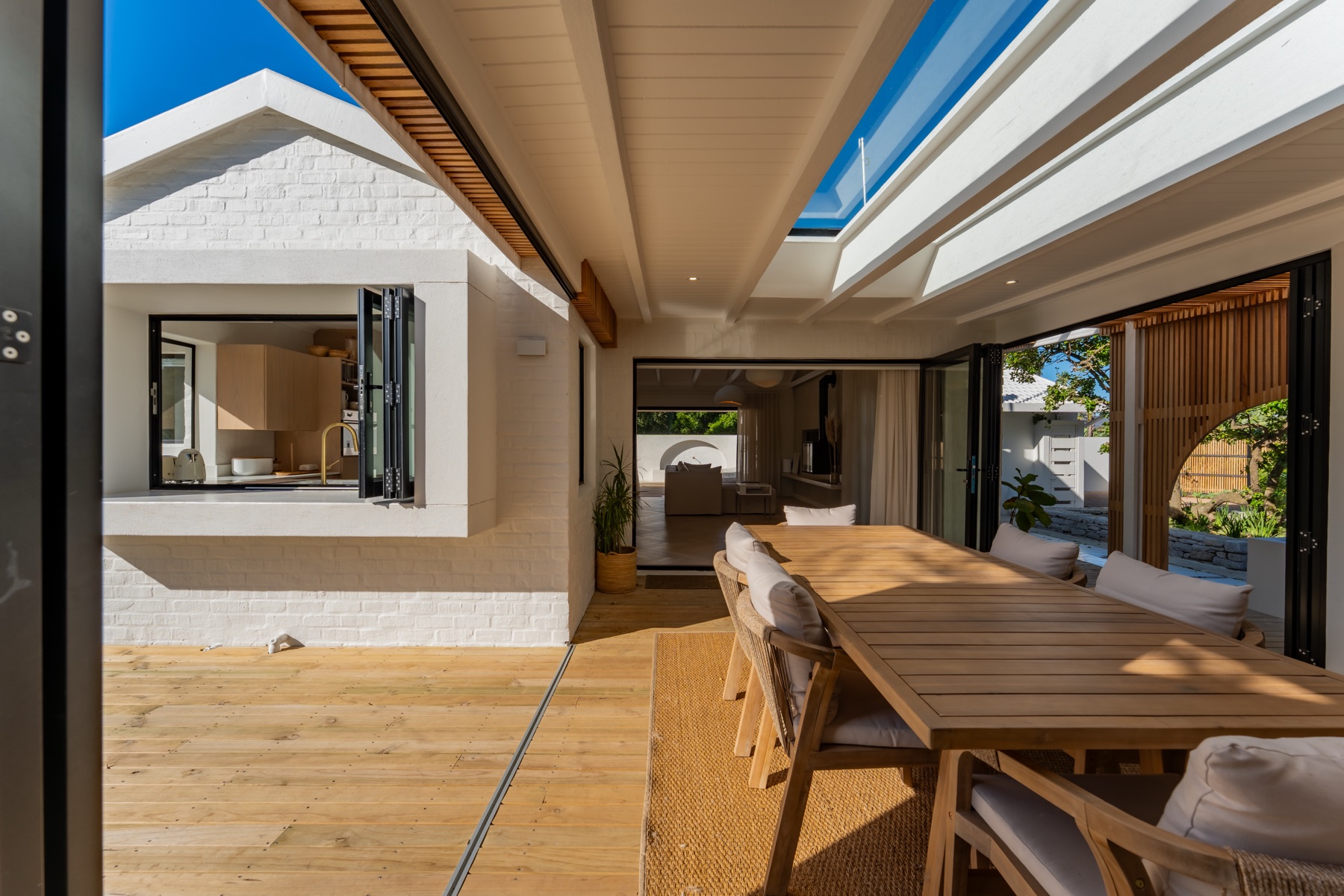 Covered patio and outdoor living real estate photography — Jeffreys Bay